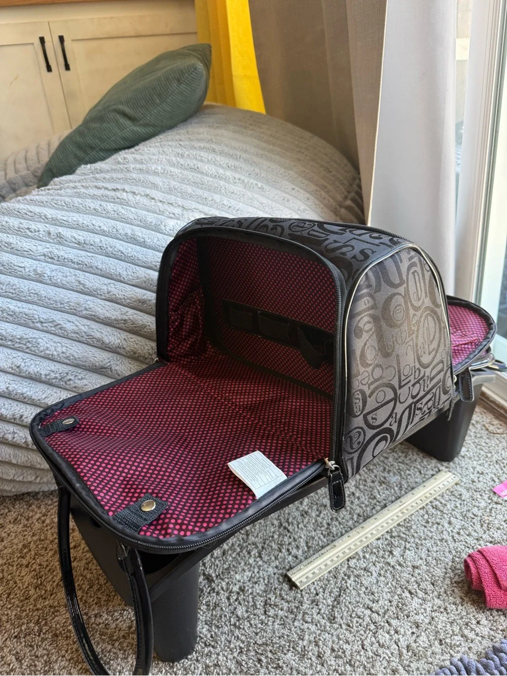 MMO Caboodles Large Travel Black Makeup Bag Envy. 3 Zip Compartment